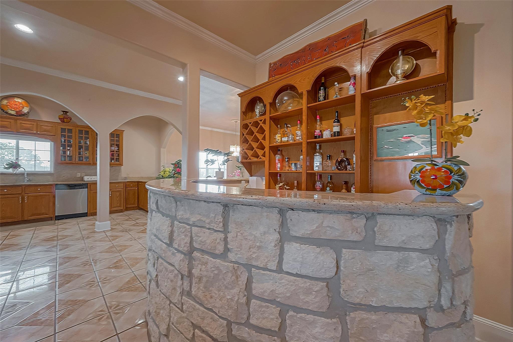 Listing images