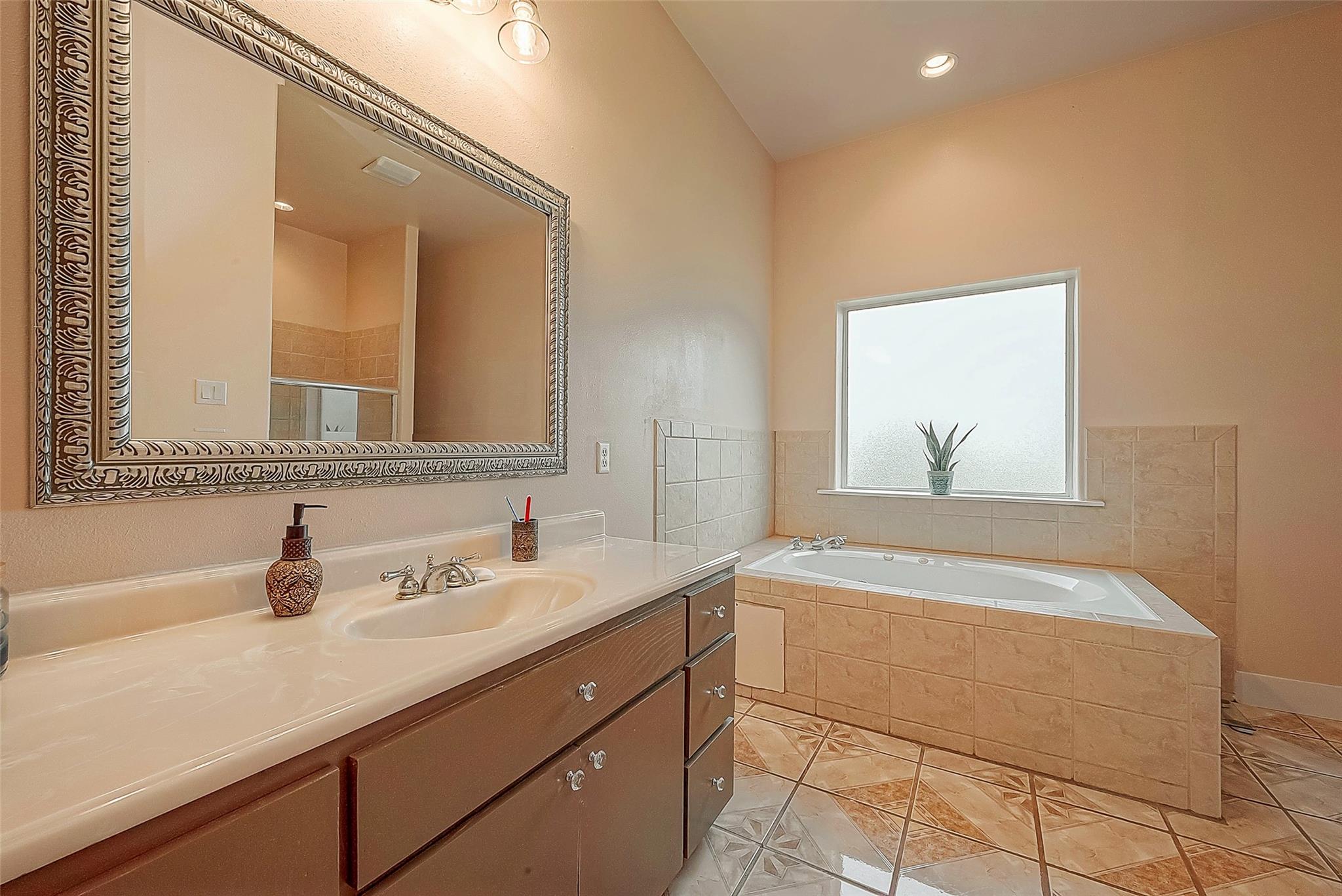 Listing images
