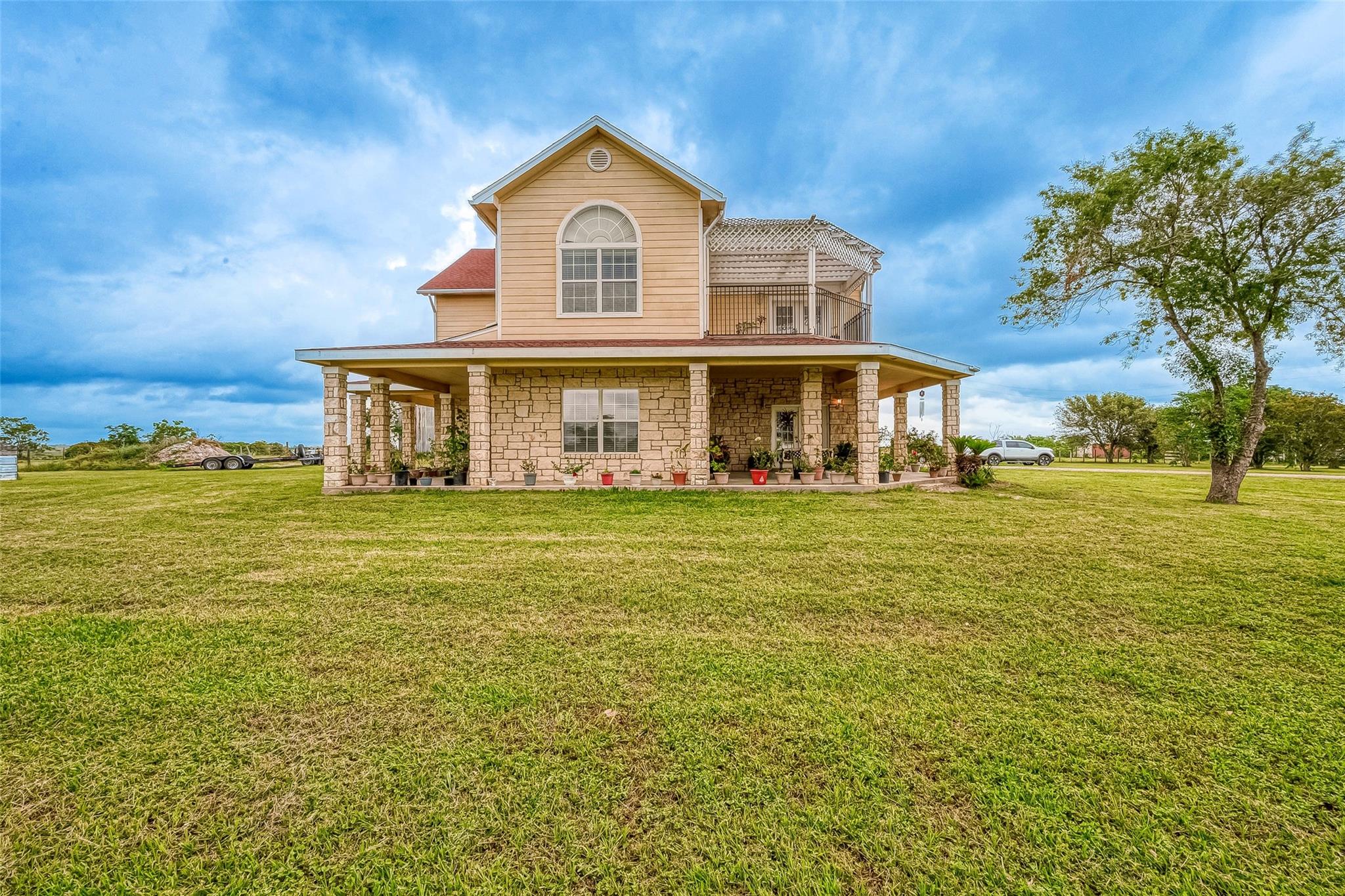 Listing images