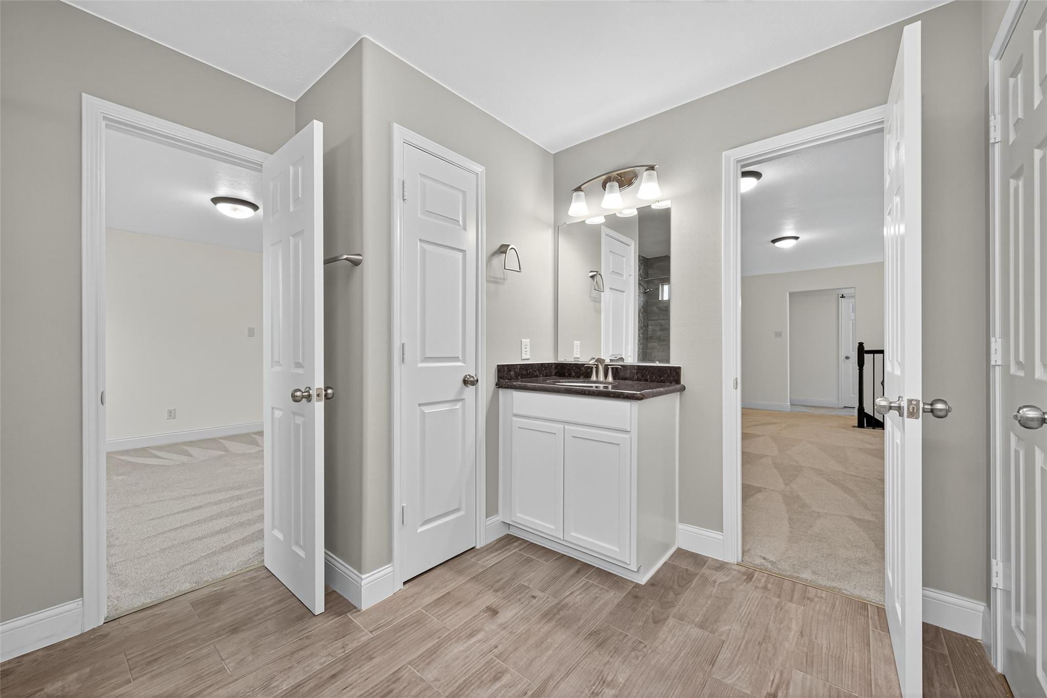 Listing images