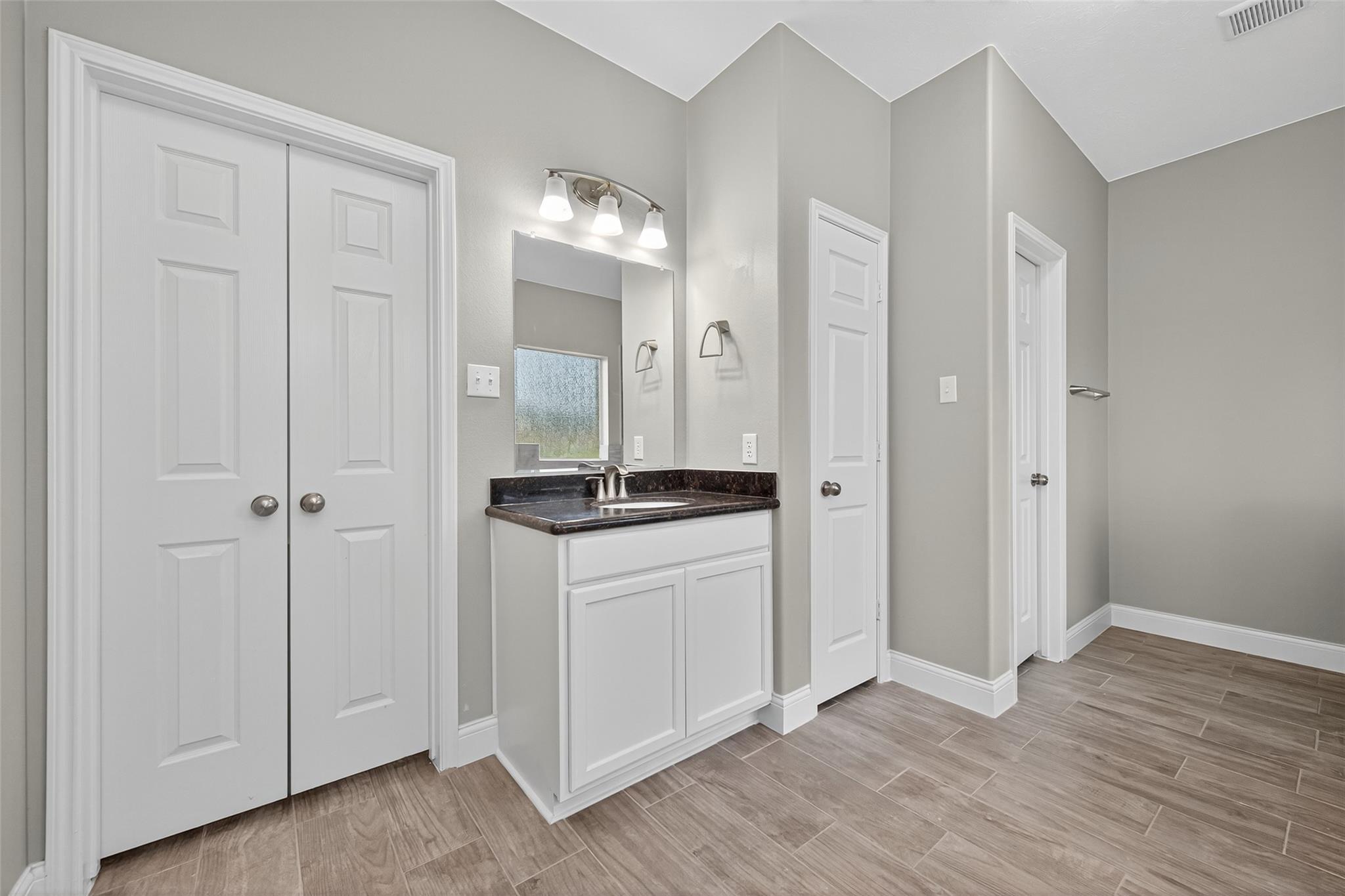 Listing images