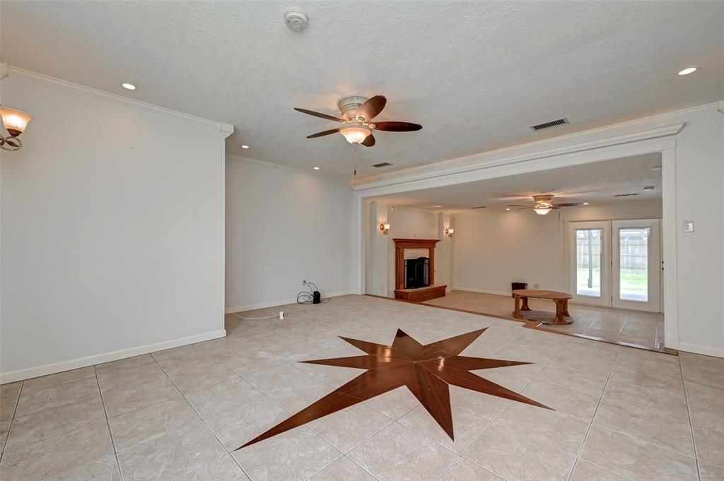 Listing images