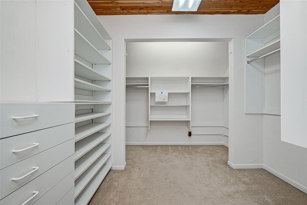 Listing images
