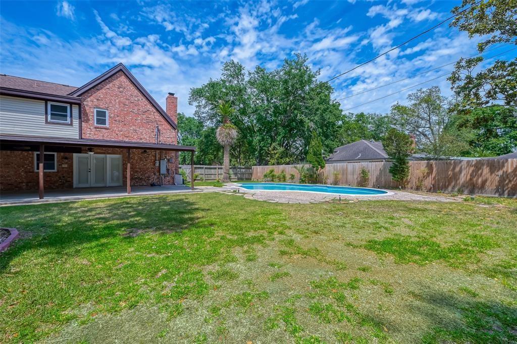 Listing images