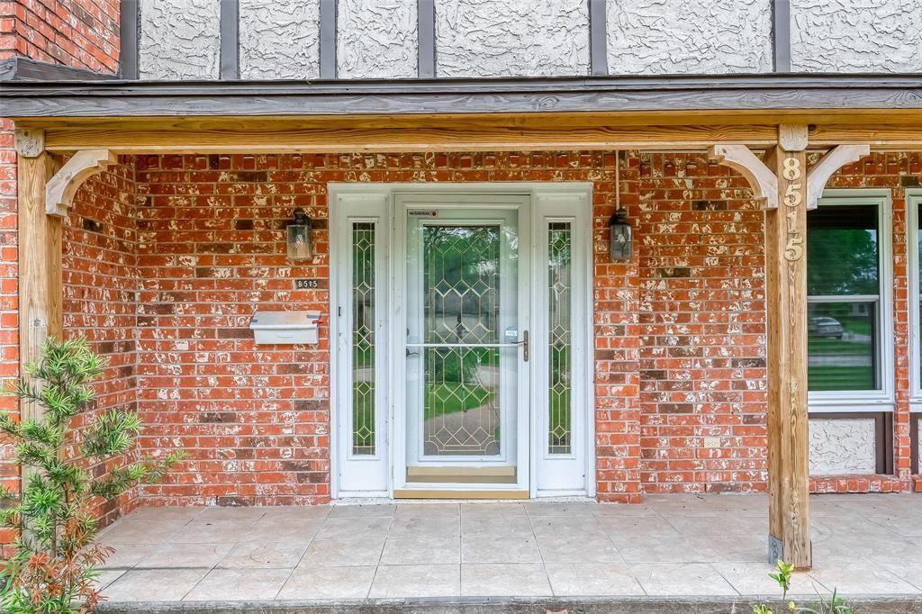 Listing images