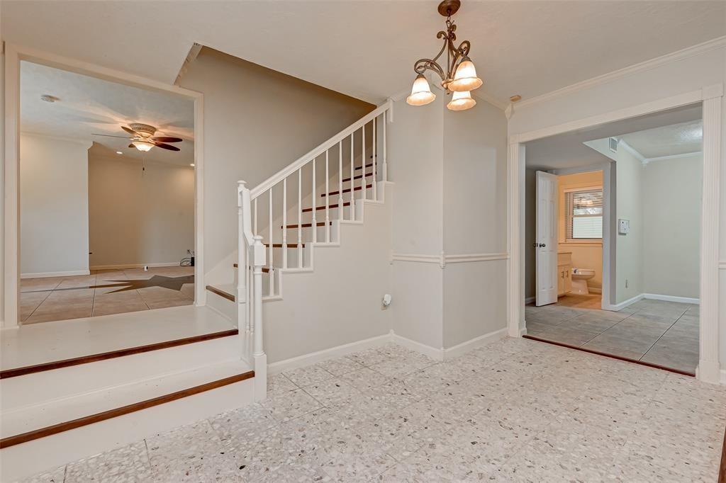 Listing images