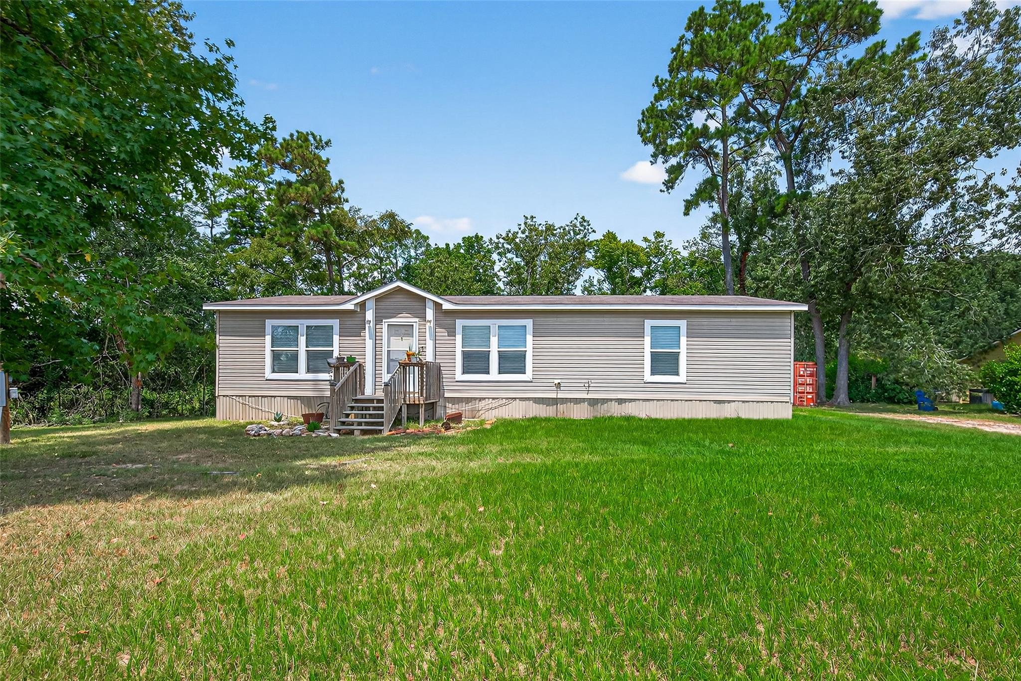Listing images