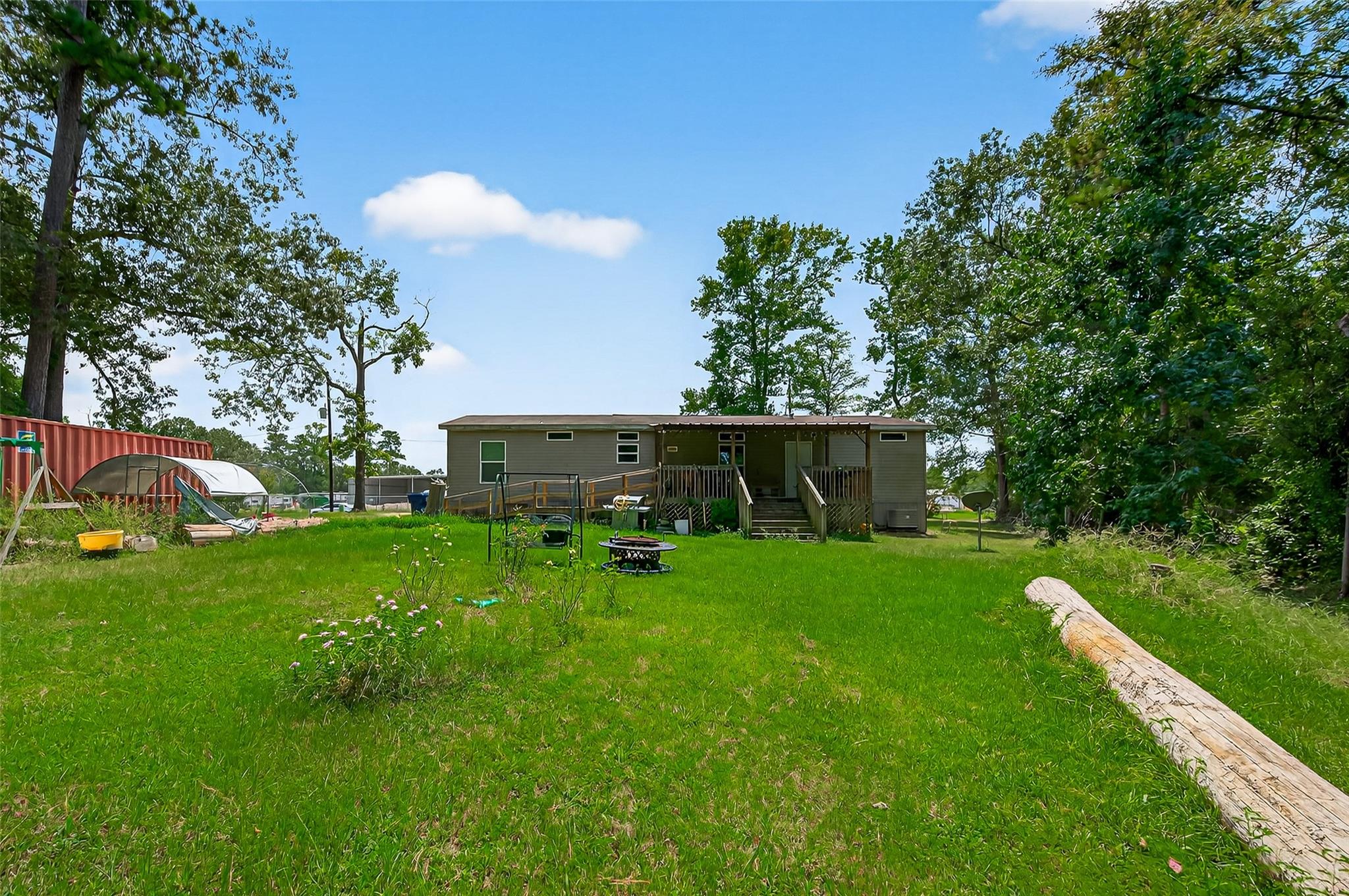 Listing images