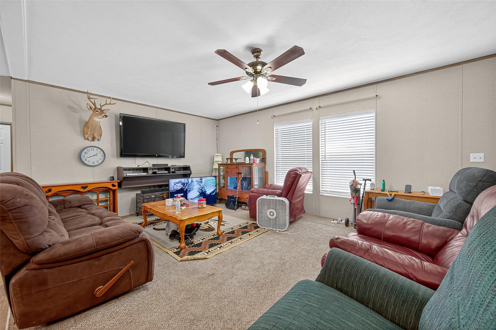 Listing images