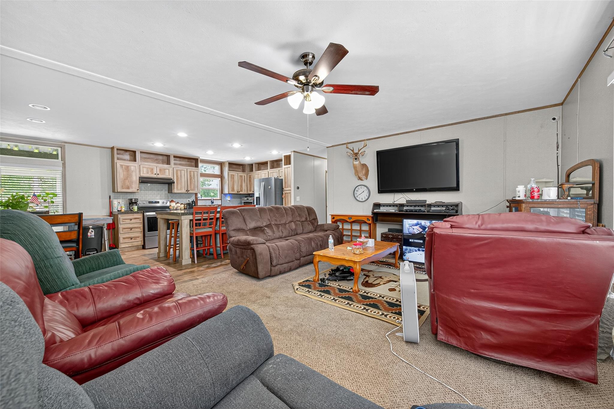 Listing images