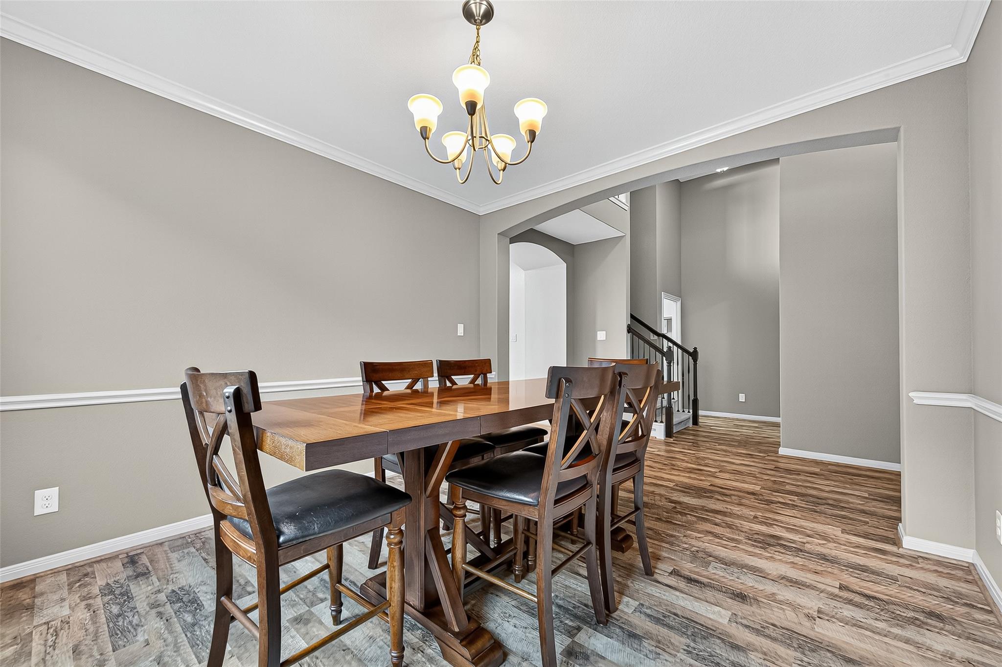 Listing images