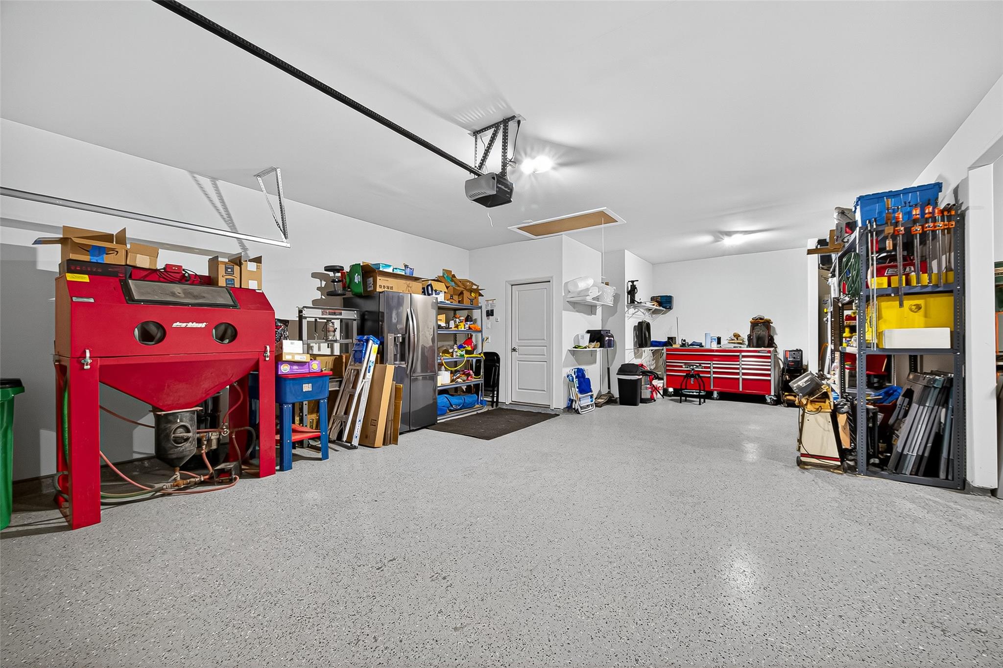 Listing images