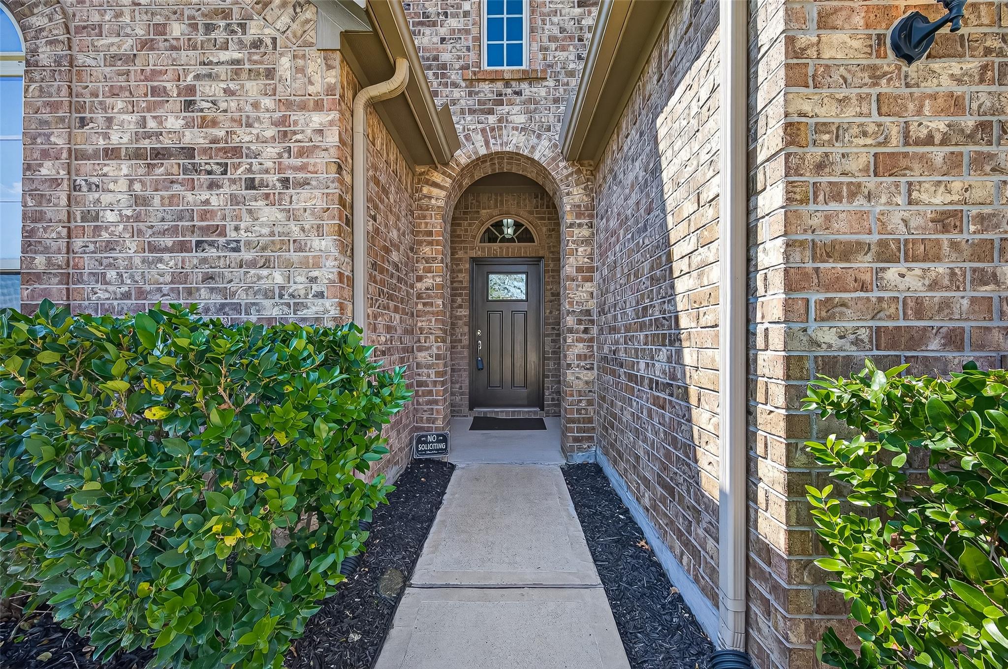 Listing images
