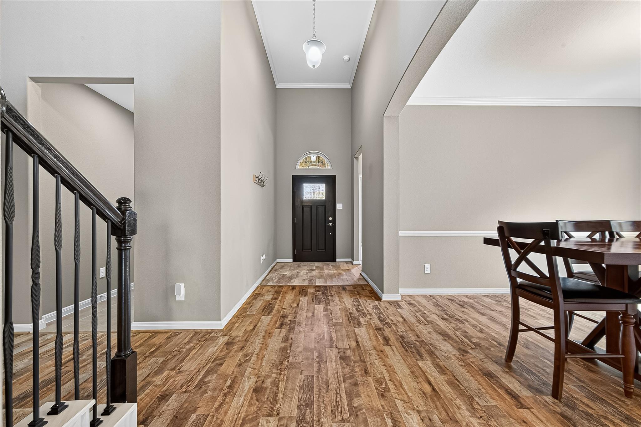 Listing images