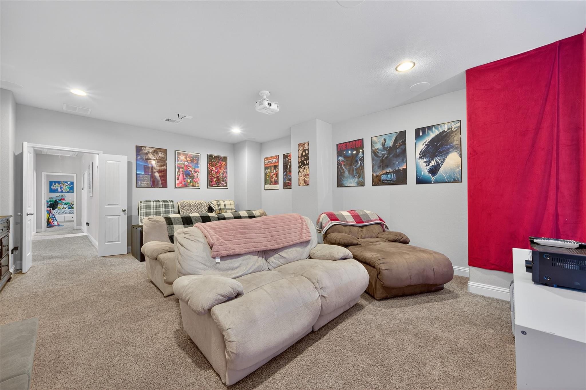 Listing images
