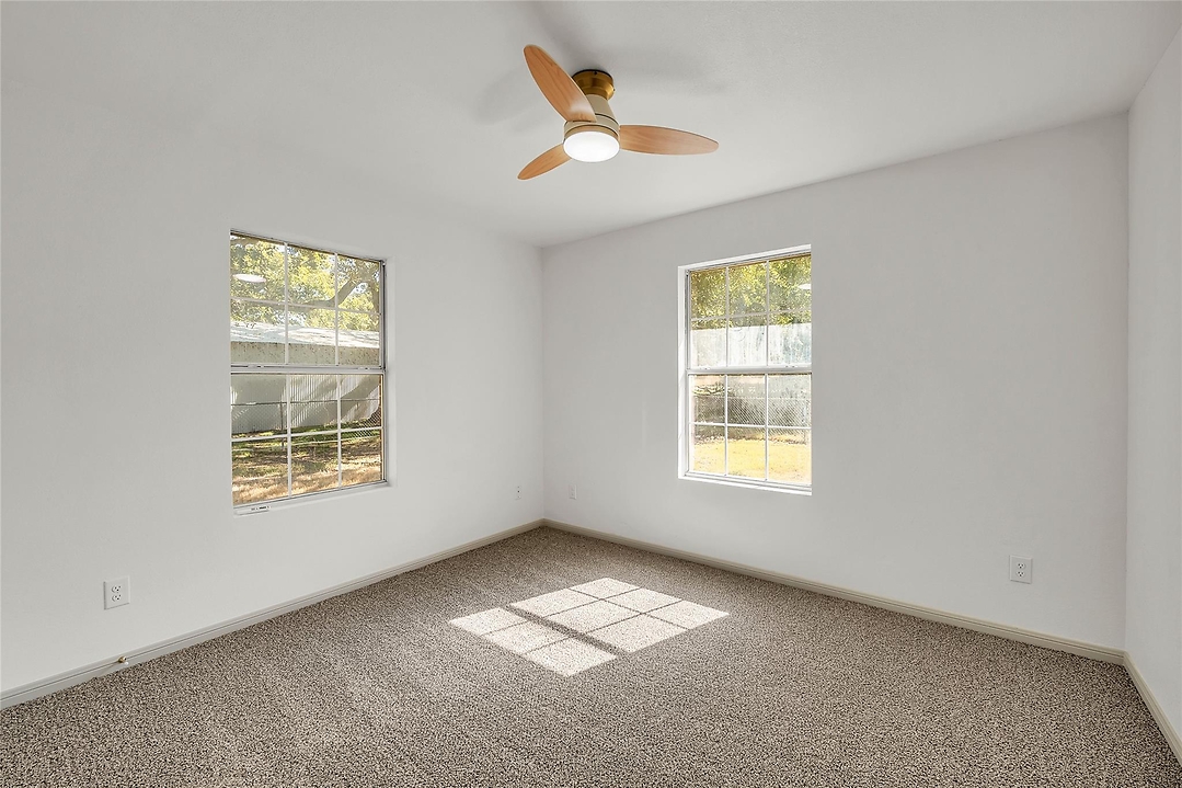 Listing images