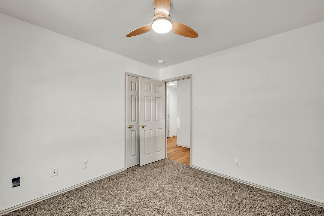Listing images