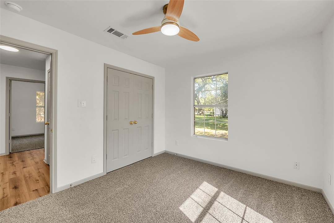 Listing images