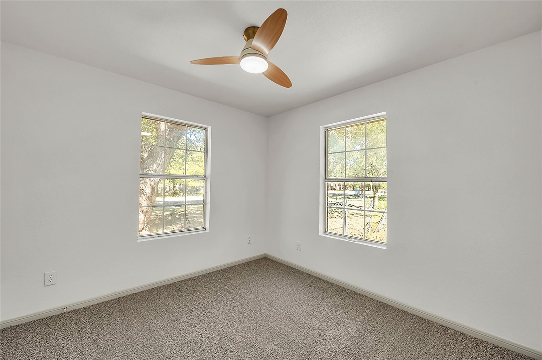 Listing images