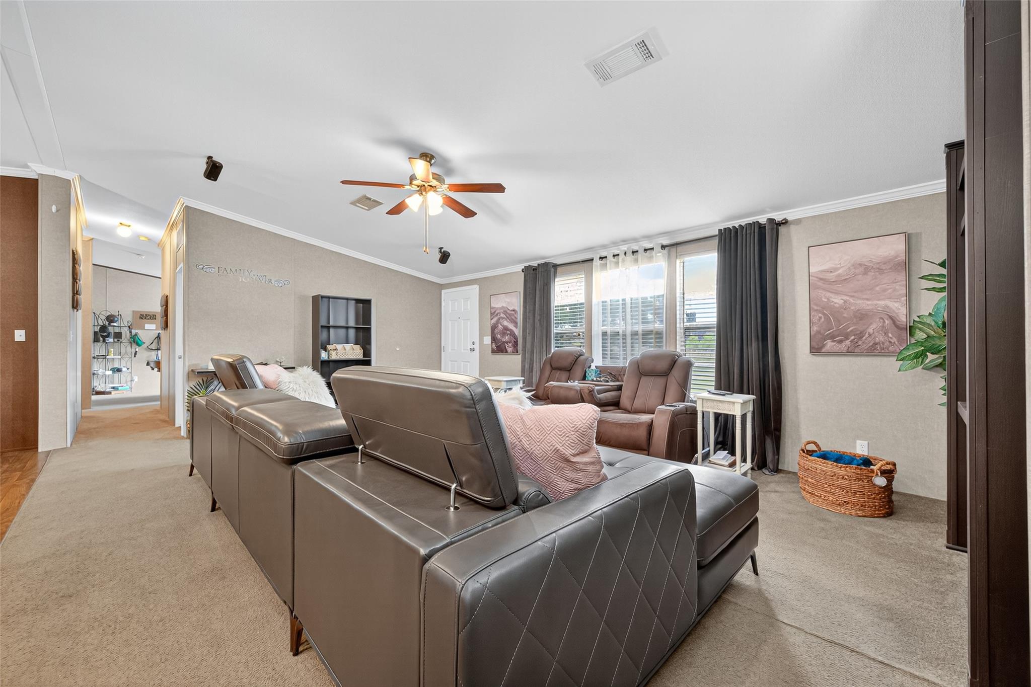 Listing images