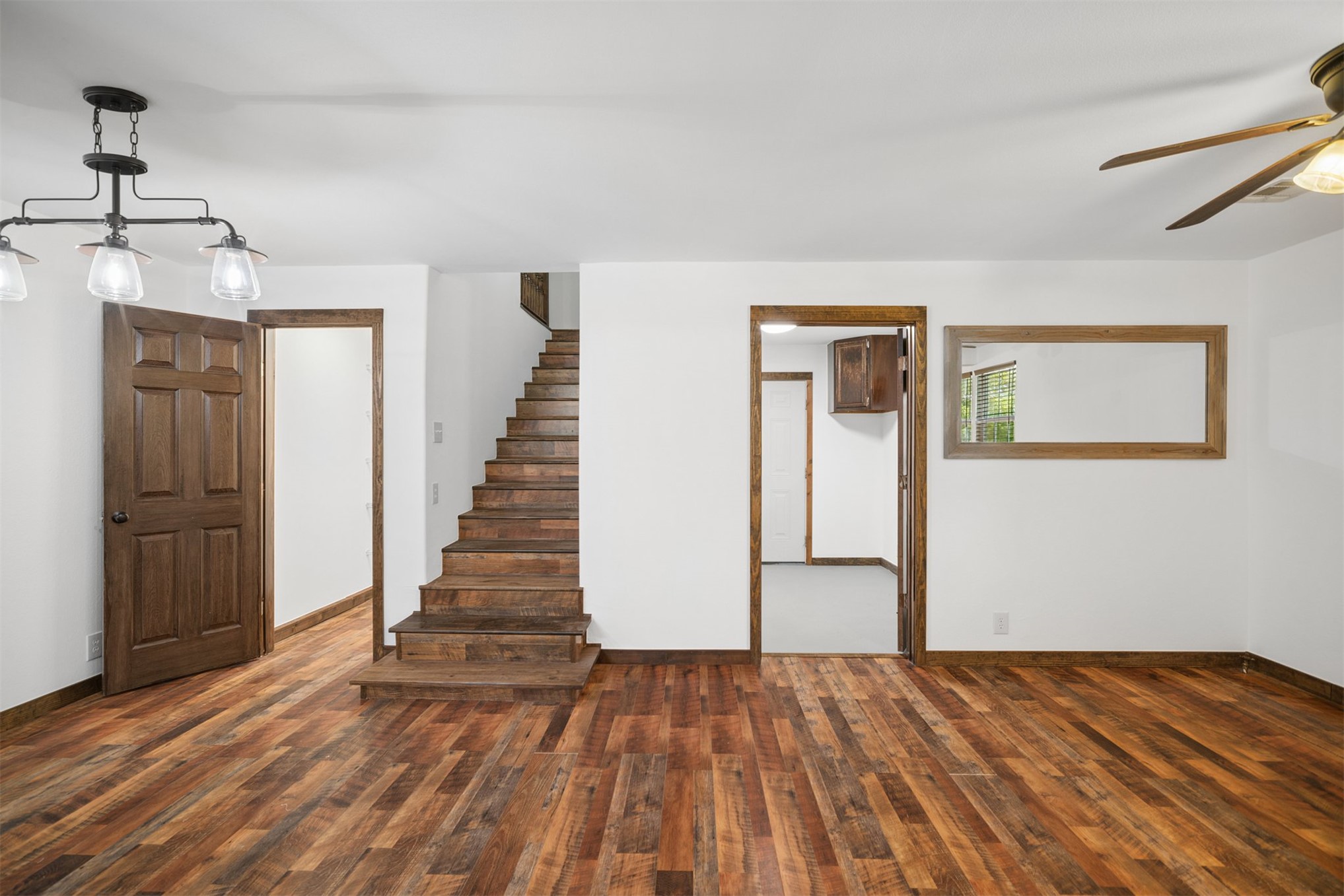 Listing images