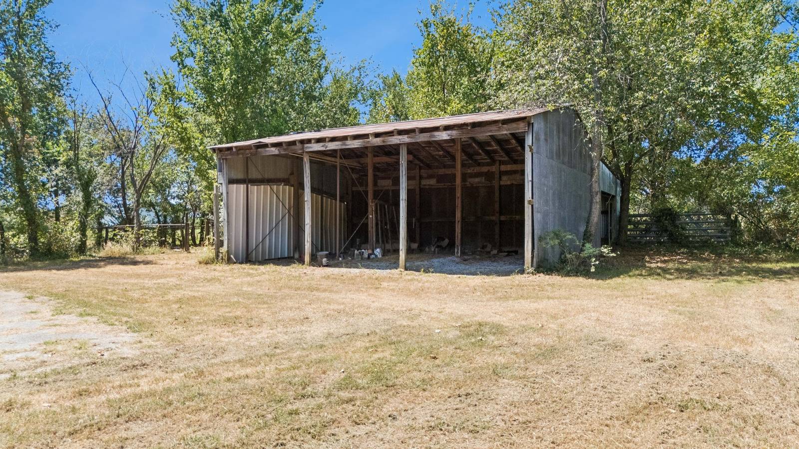 Listing images