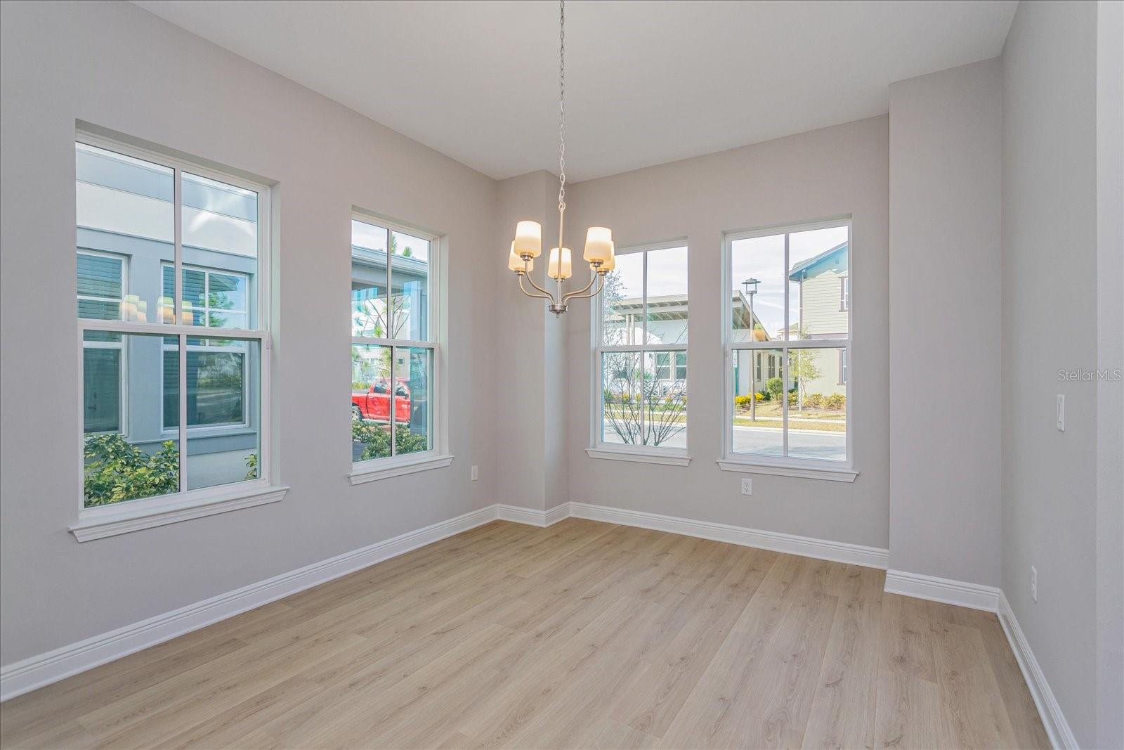 Listing images