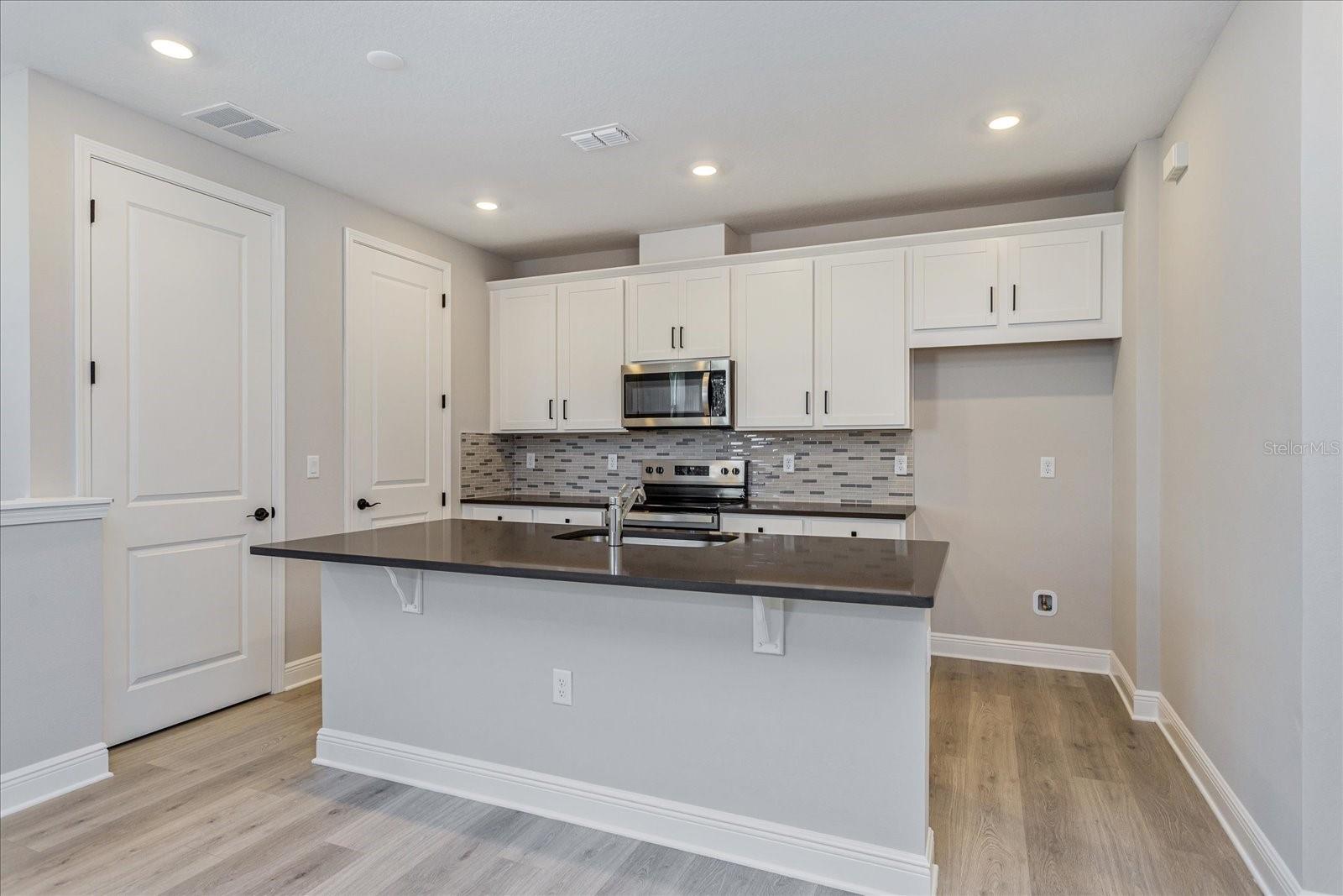 Listing images