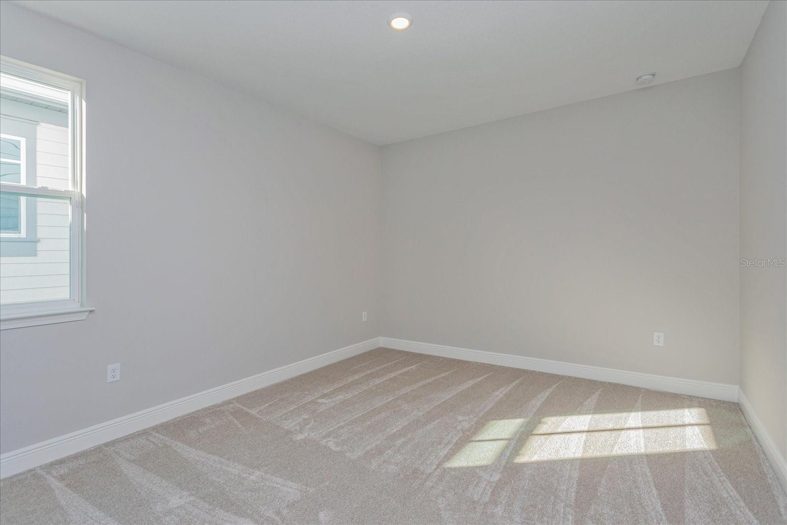 Listing images