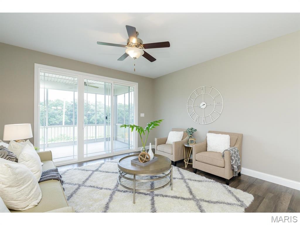 Listing images