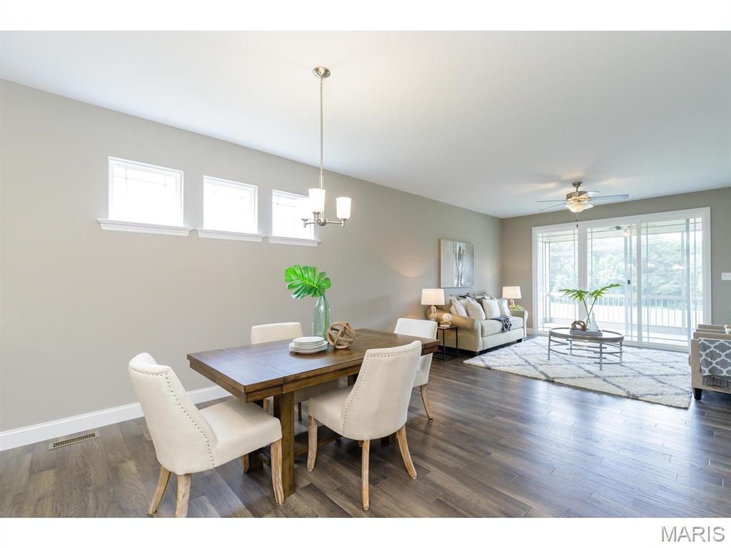 Listing images