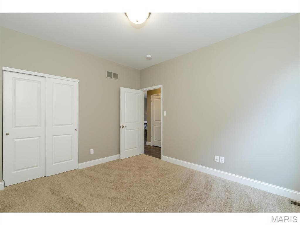 Listing images