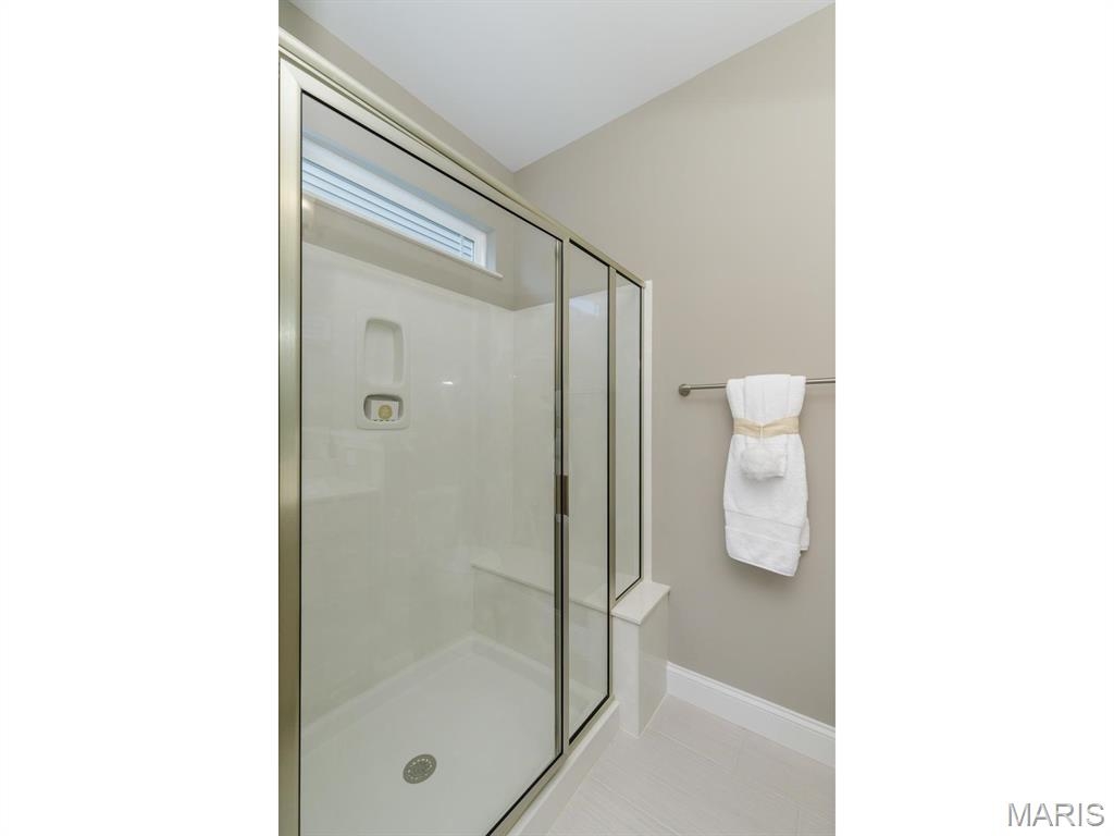 Listing images