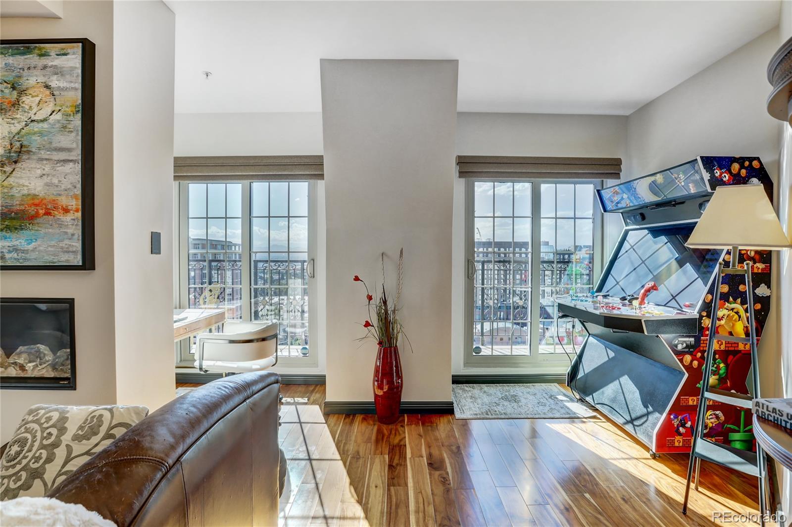 Listing images