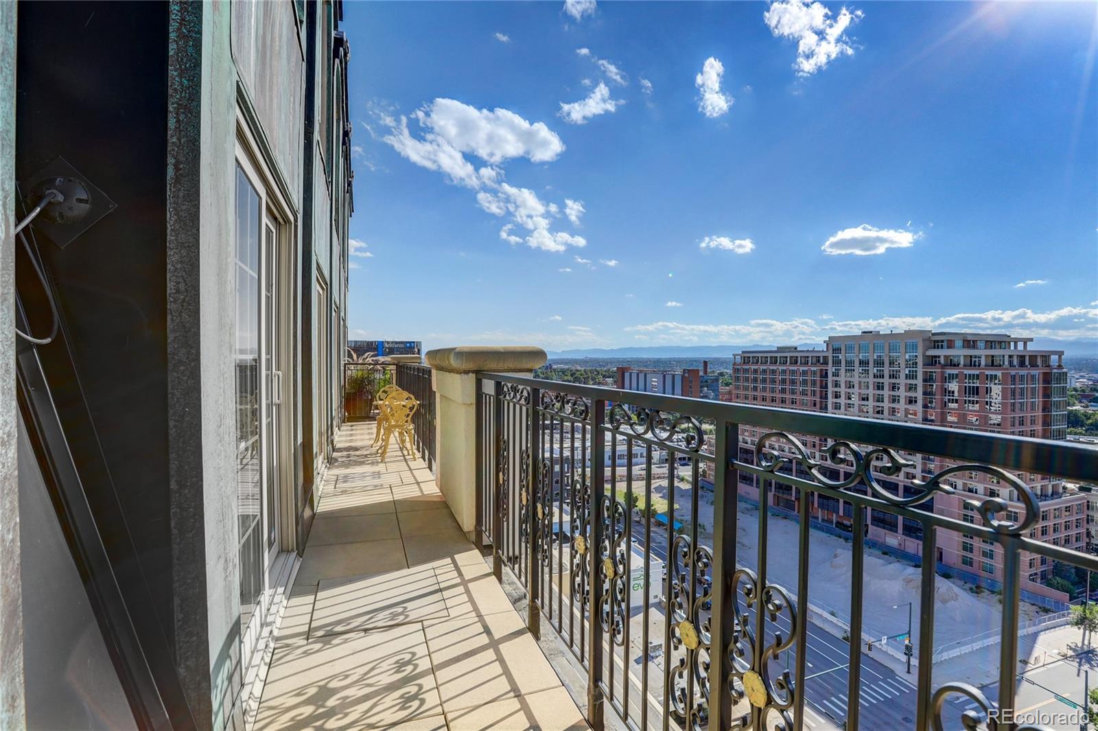 Listing images