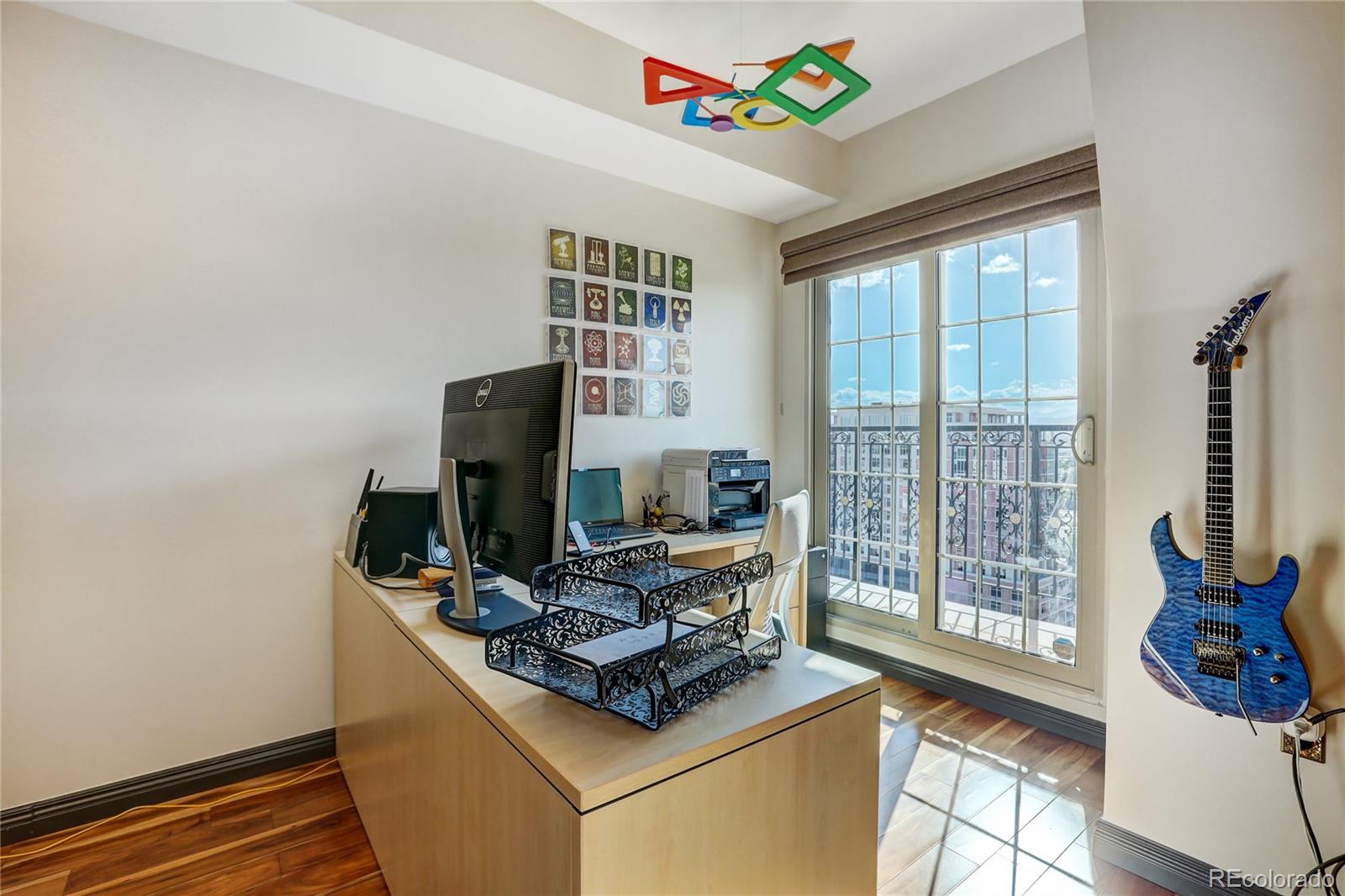 Listing images