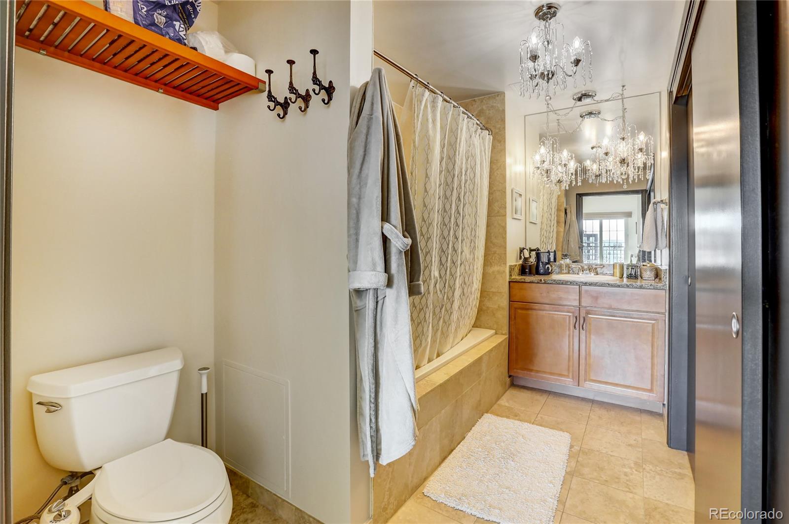 Listing images