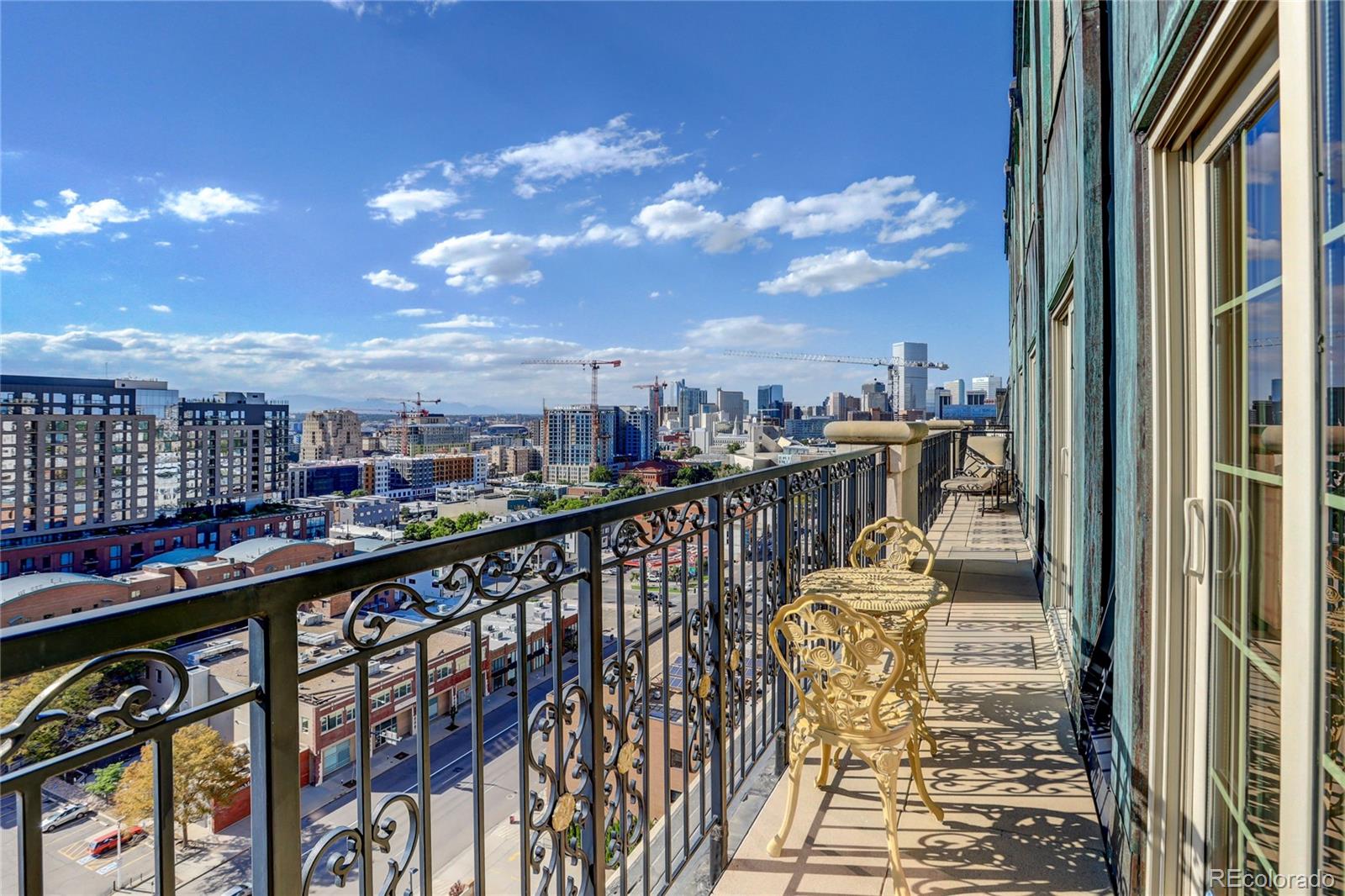 Listing images