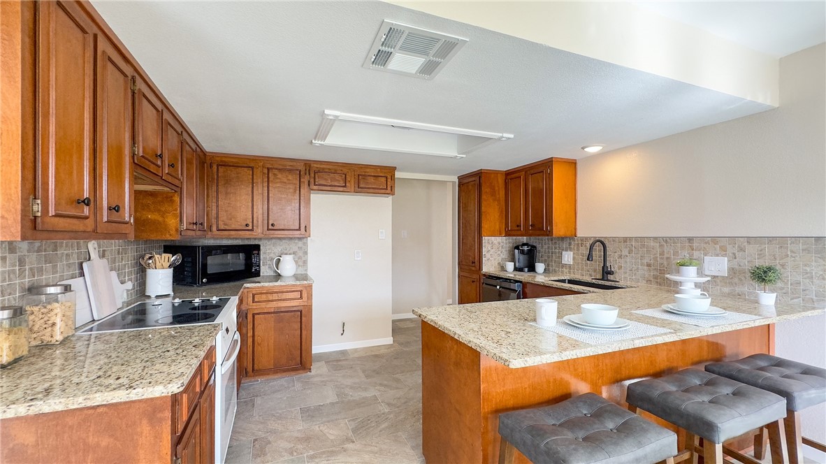 Listing images
