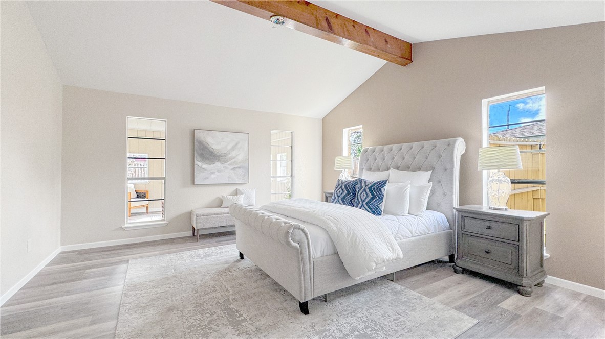 Listing images