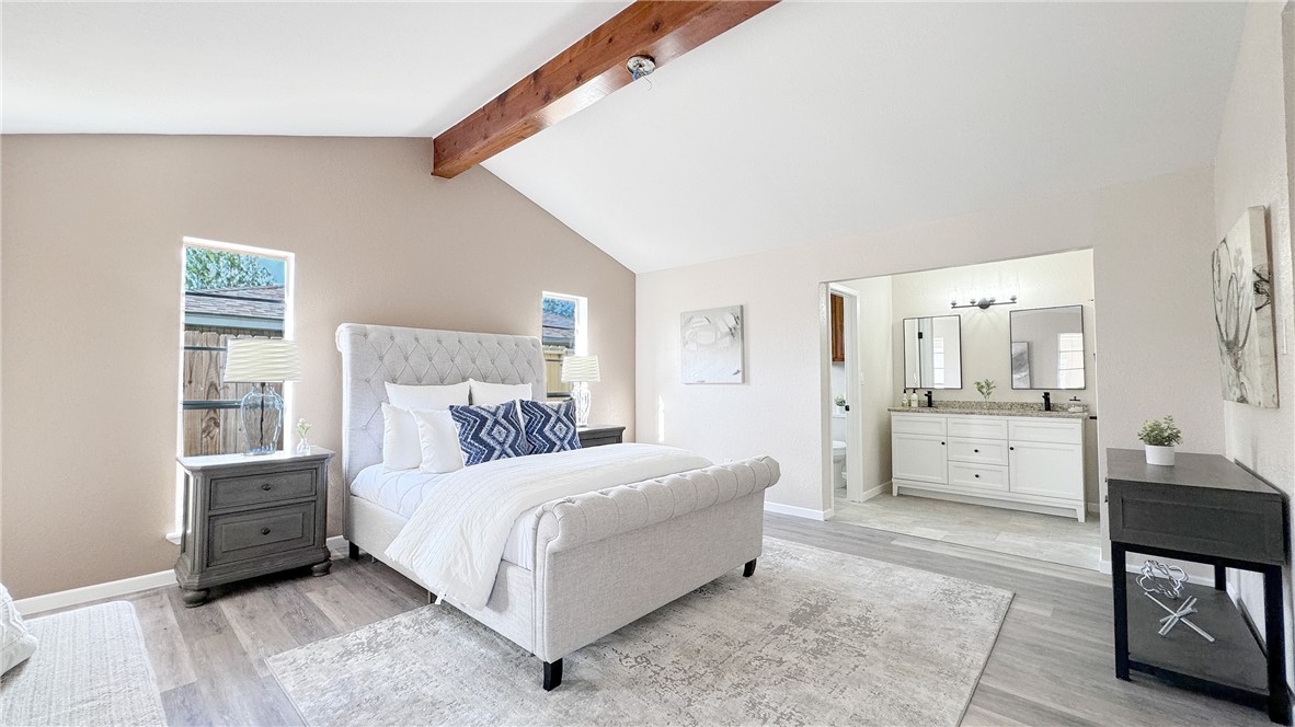Listing images
