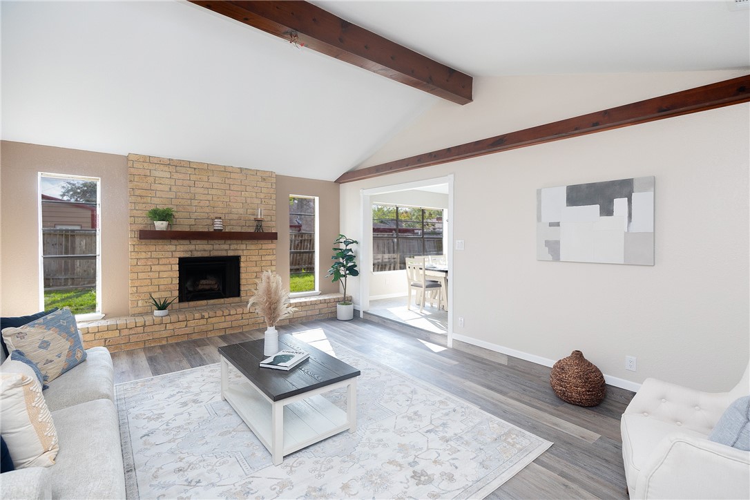 Listing images