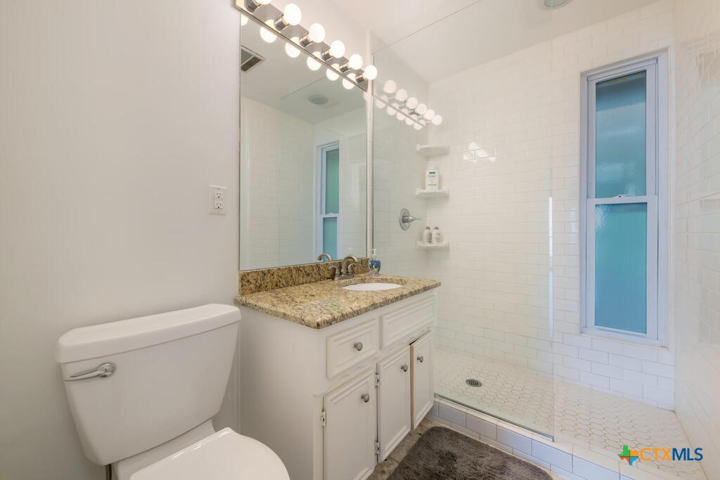 Listing images