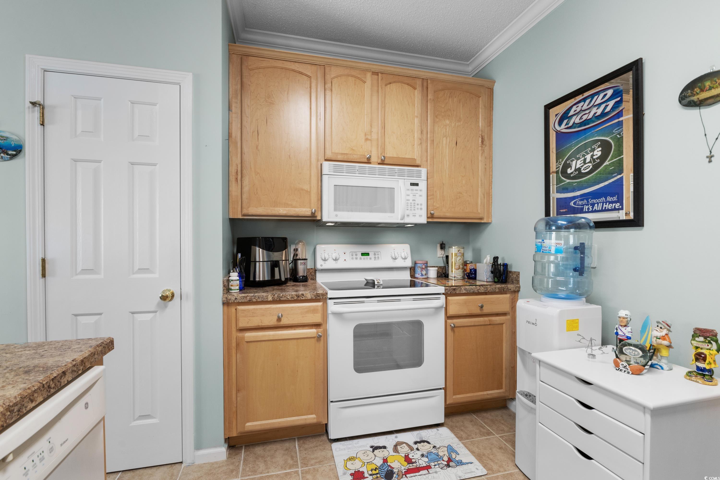 Listing images