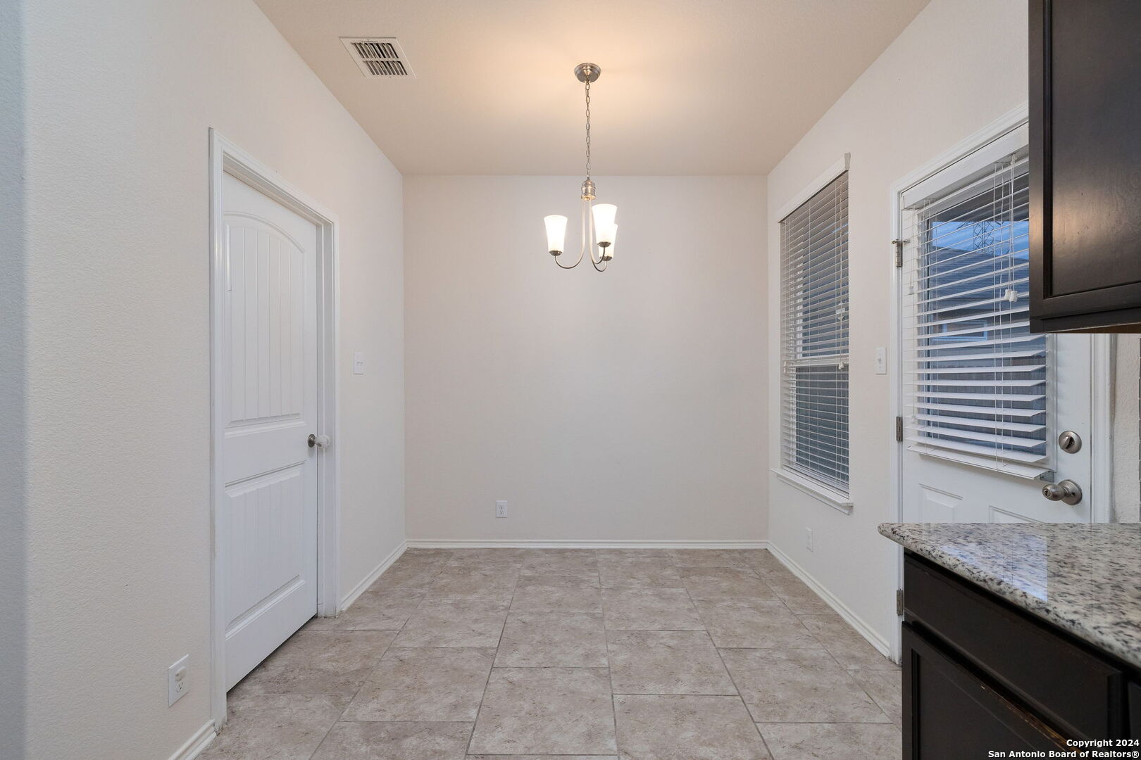 Listing images