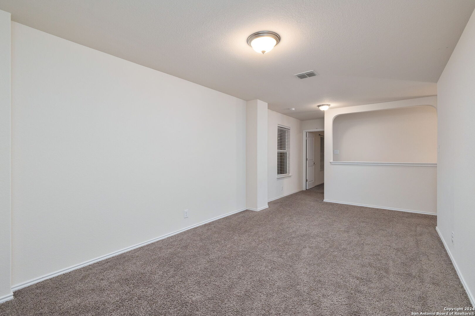 Listing images