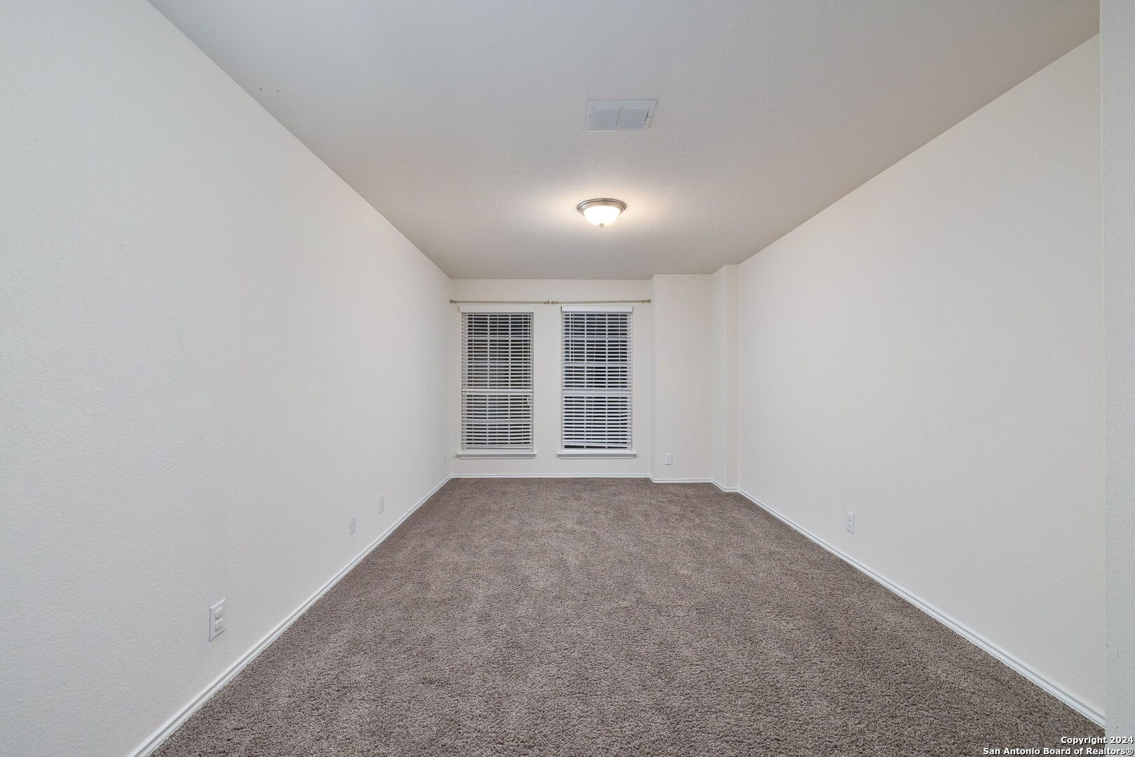 Listing images