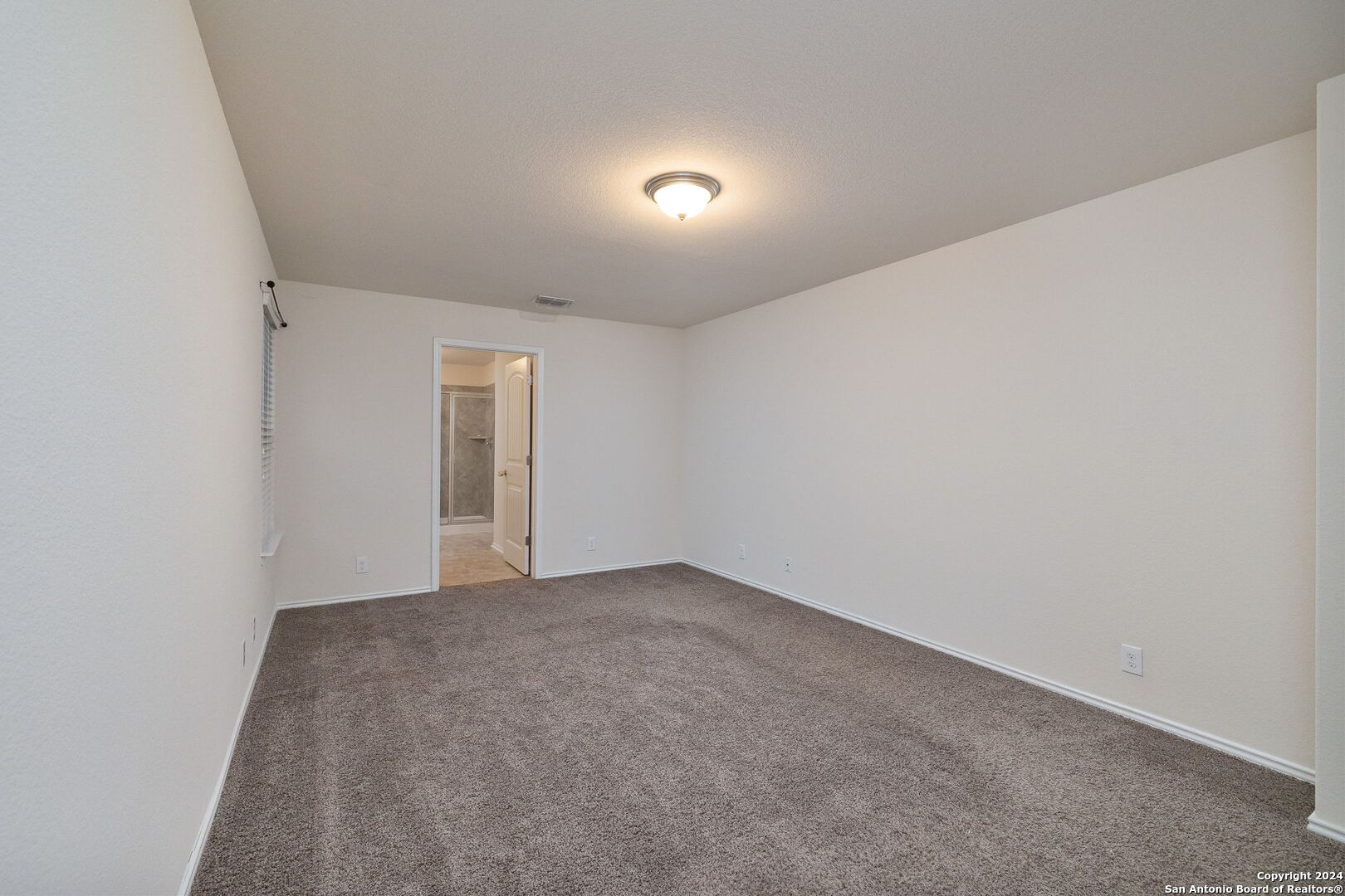 Listing images