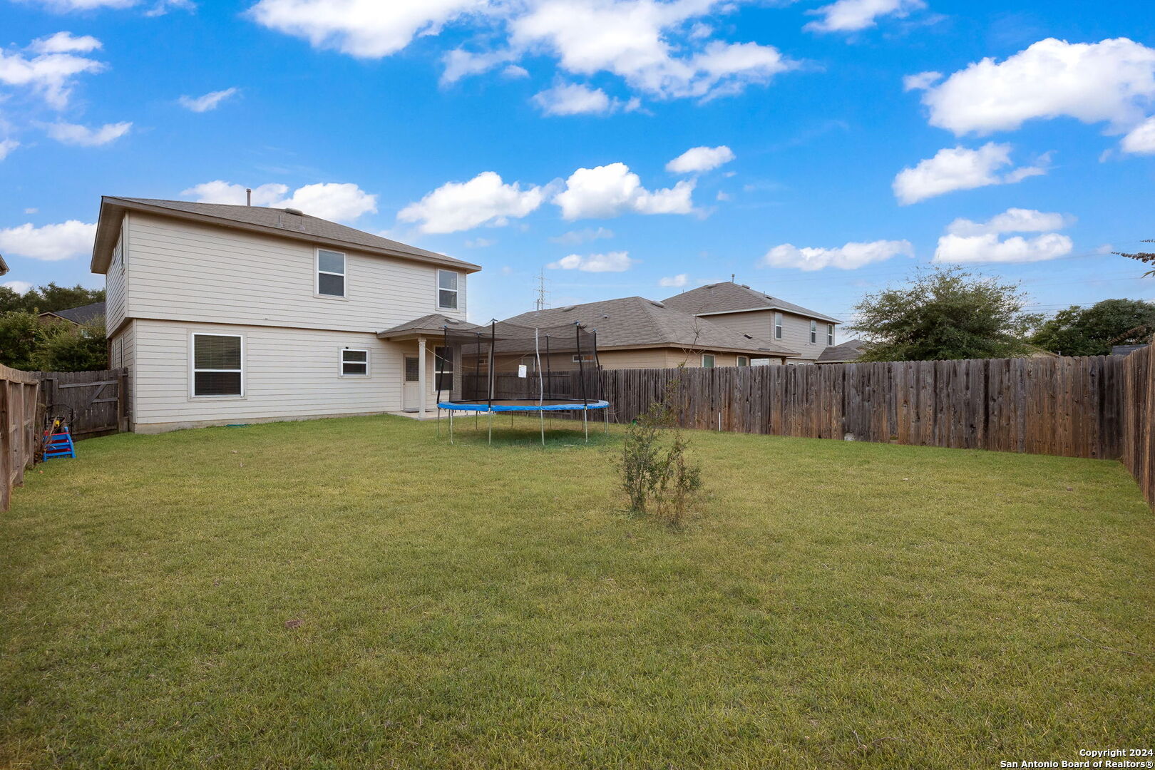 Listing images