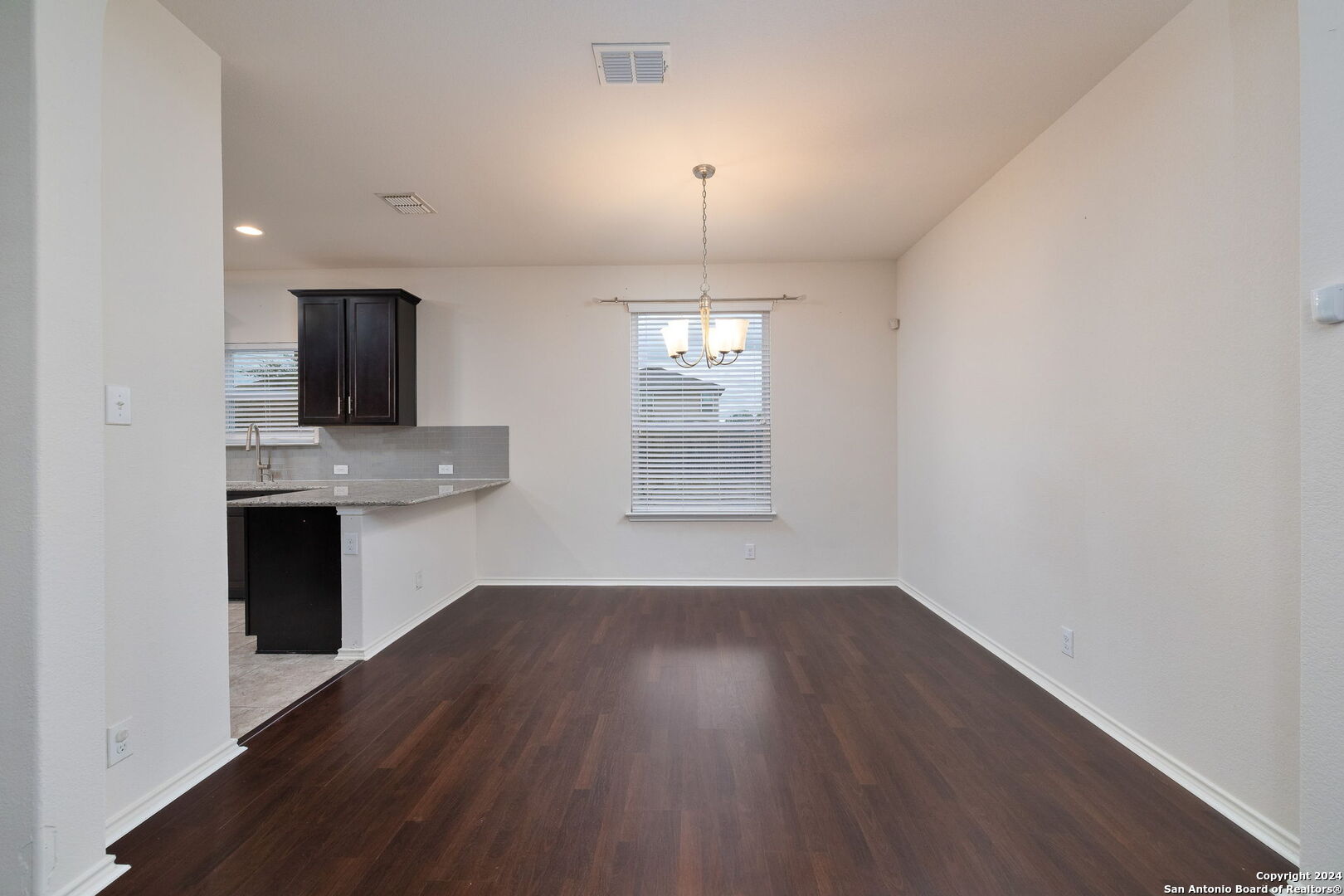 Listing images